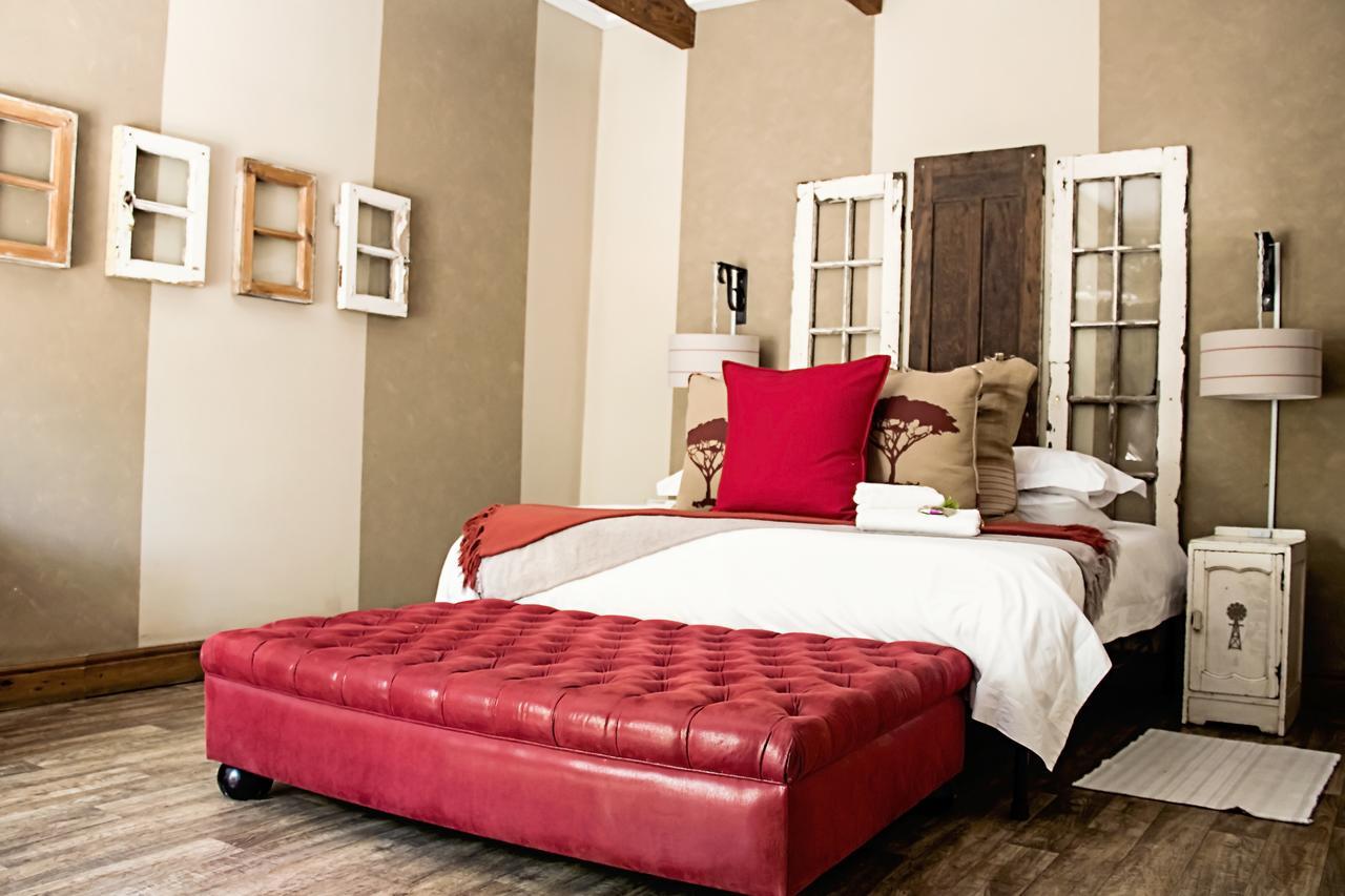 Cape Karoo Guesthouse ボーフォート・ウェスト エクステリア 写真